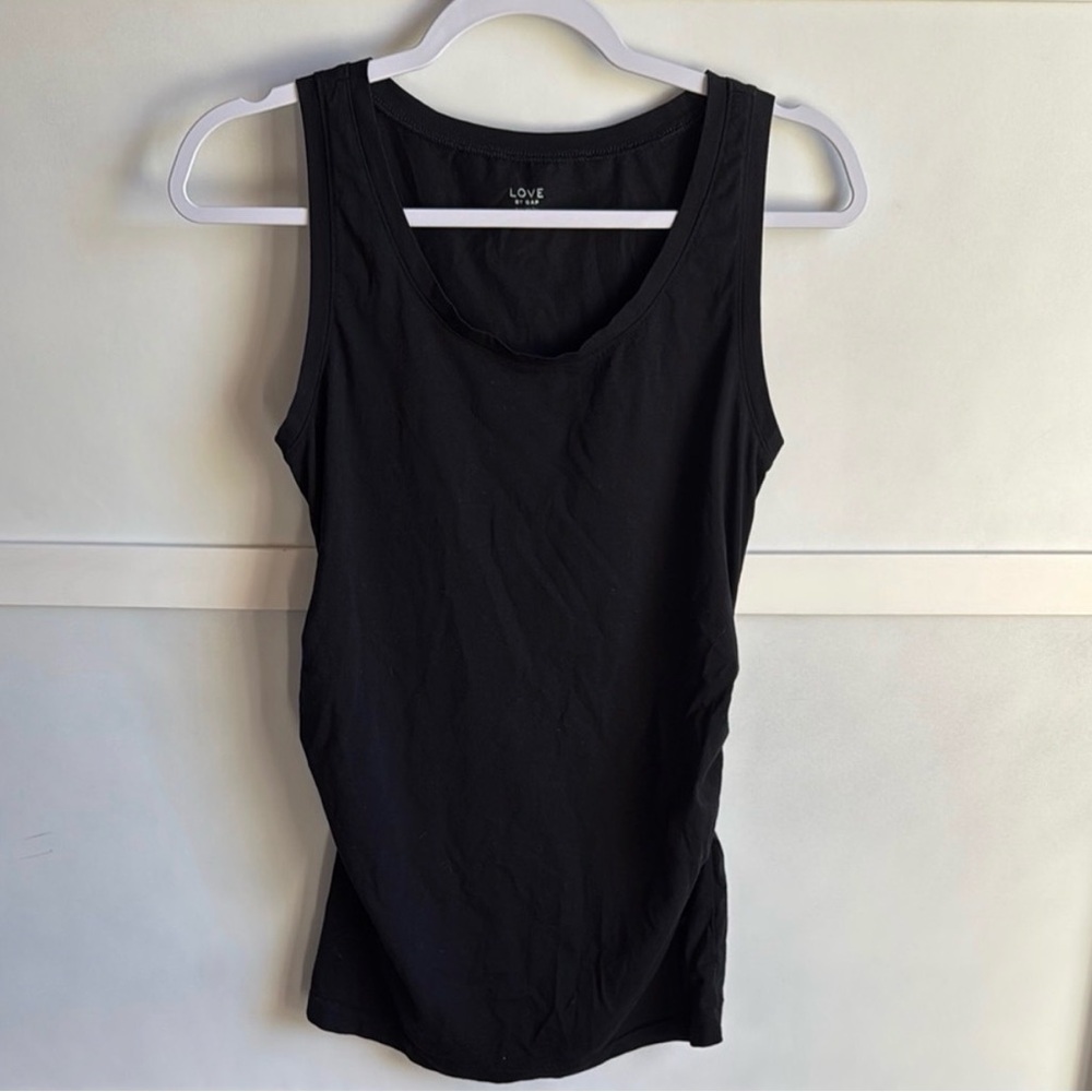 LOVE by GAP Black Maternity Tank Top Scoop Neck Side Ruching Size Small Like New